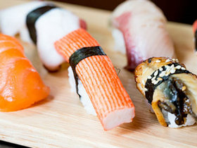 吃菠萝的好处  孕妇吃菠萝的好处 吃菠萝有什么功效和作用